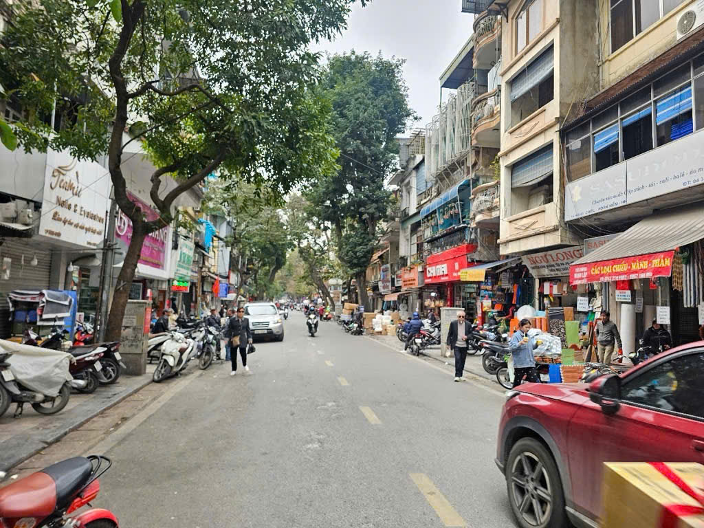 Bán đất mặt phố Lê Thanh Nghị - Hai Bà Trưng DT 83m2, Kinh Doanh sầm uất giá hơn 25 tỷ